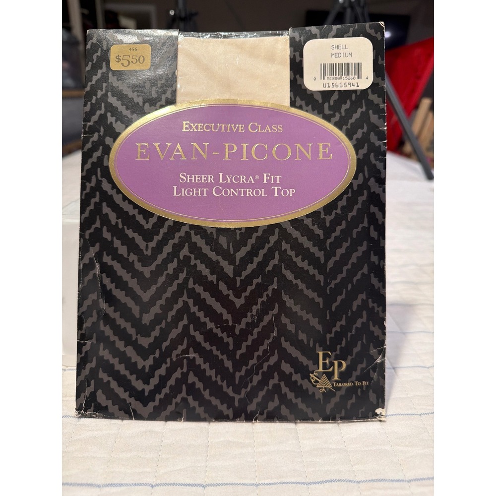 Evan-Picone Executive Class Sheer Lycra Fit Light Control Top Pantyhose Shell M